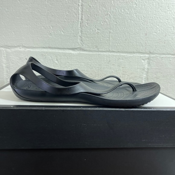 CROCS Shoes - CROCS Black Women's Slingback Flip Sandals